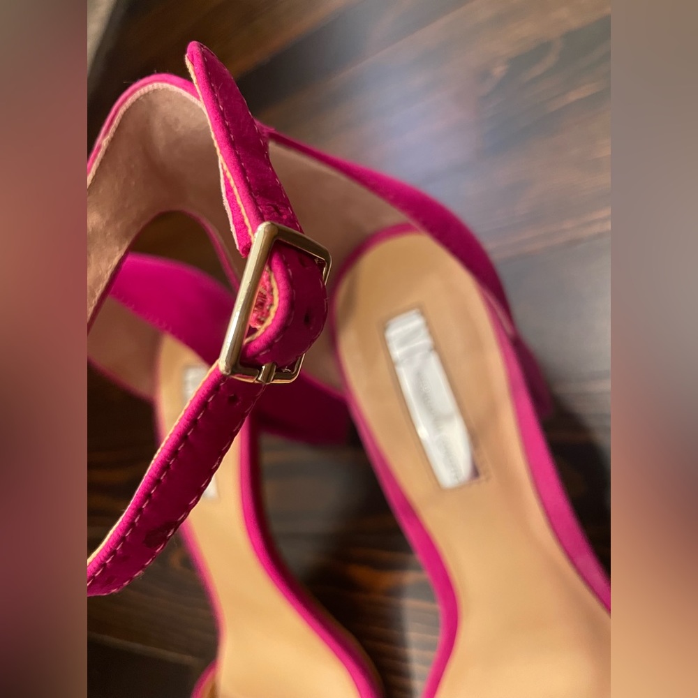 INC Heels - Picture 4 of 8